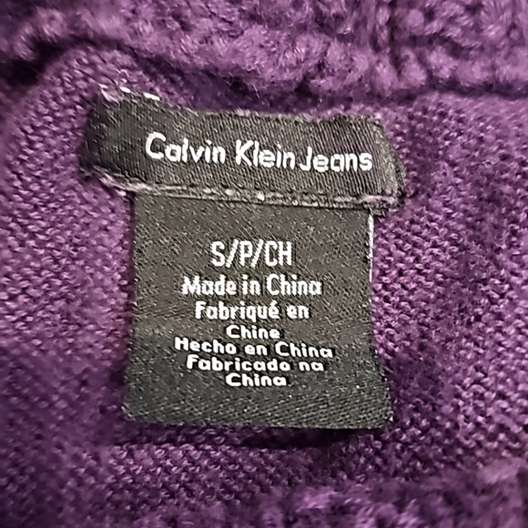 Purple/plum cowl neck Calvil Klein sweater. Size : small - Picture 2 of 2